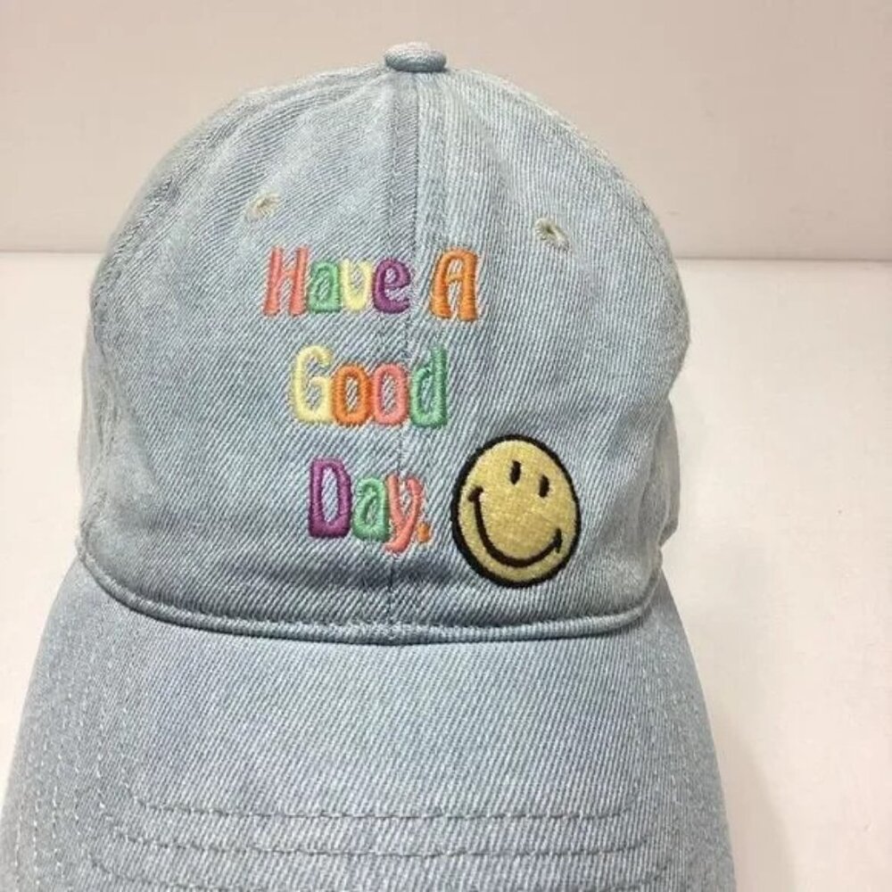 NWOT American Eagle Hat Have A Good Day Smiley Face OS